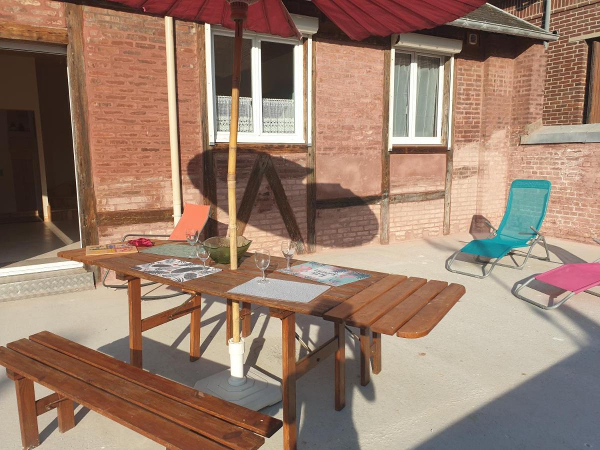 Notre Nid - Grande Terrasse Privee En Bord De Mer, Au Coeur Du Quartier Historique Du Treport ! Wifi Le Tréport Exterior photo