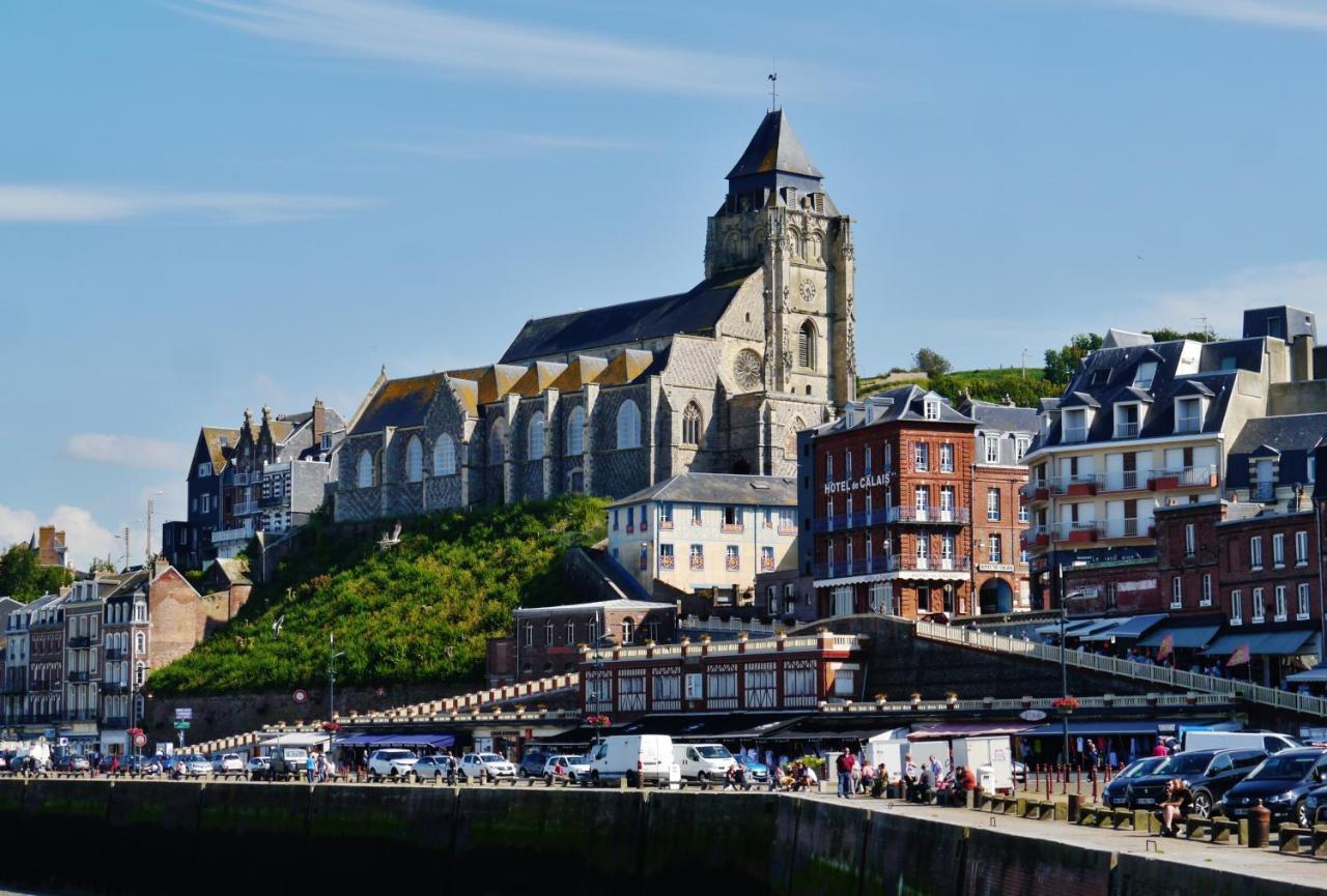 Notre Nid - Grande Terrasse Privee En Bord De Mer, Au Coeur Du Quartier Historique Du Treport ! Wifi Le Tréport Exterior photo